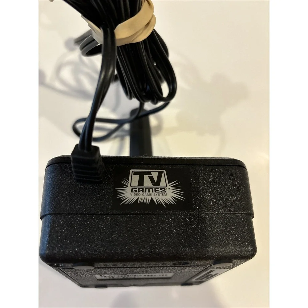 2002 Atari Plug N Play 10 in 1 TV Joystick Tested Works Jakks Pacific Video Game